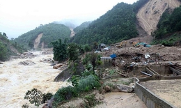 V&#249;ng n&#250;i Bắc bộ mưa lớn do ho&#224;n lưu sau b&#227;o số 7, nhiều khu vực nguy cơ cao sạt lở
