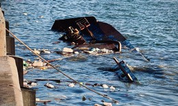 Tàu nạo vét ở Lâm Đồng vừa hạ thuỷ hôm trước, hôm sau bị chìm