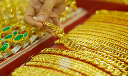 Giá vàng hôm nay ngày 12/1 chưa ngừng tăng rất mạnh