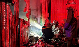 Hà Nội: Cháy kho một Công ty dược phẩm vào giữa đêm