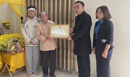 Truy tặng bằng khen cho nữ điều dưỡng hiến tạng cứu người