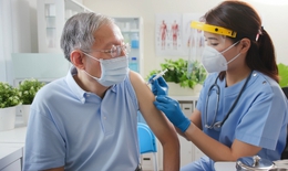 Tại sao tiêm phòng lại quan trọng với người cao tuổi?