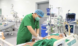 Người đàn ông khó thở, tím tái sau 2 ngày ăn cỗ