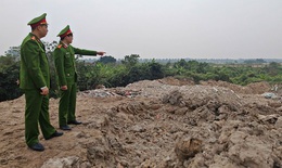 Hà Nội: Phát hiện, xử lý đường dây đổ trộm gần 8.000 tấn chất thải tại xã Bát Tràng