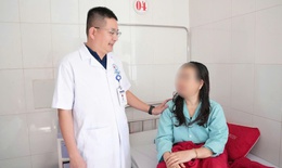 Can thiệp thành công túi phình động mạch cảnh bằng kỹ thuật cao