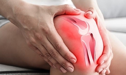Đau đầu gối khi đứng lên, ngồi xuống có đáng lo?