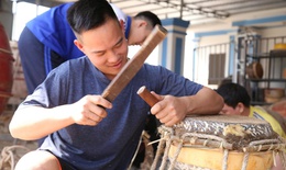 Làng nghề làm trống Đại Đồng hối hả vào mùa