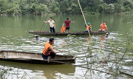 Đà Nẵng: Lật ghe chở 7 người đi làm rẫy, một người tử vong