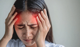 Dấu hiệu nhận biết chị em đang 'bốc hỏa'