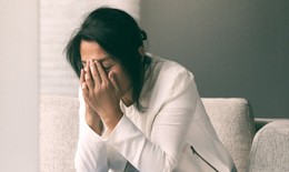 Khắc phục chứng mất ngủ ở phụ nữ tuổi trung niên bằng những bài tập