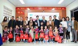 Quỹ Bảo trợ trẻ em của Bộ Y tế mang quà xuân cho hơn 4.000 trẻ em ở Lai Châu