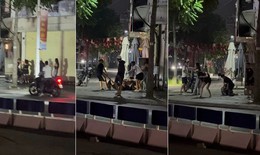 Nhóm nam nữ lao vào hỗn chiến giữa đêm, náo loạn ngã tư chợ Ngọc Thụy
