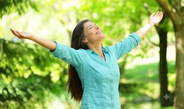 3 biện pháp tự nhiên giúp bảo vệ xương khớp cho phụ nữ tuổi mãn kinh
