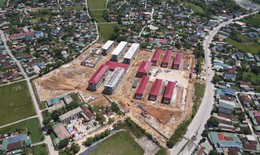 Niềm vui dưới mái trường nội trú khang trang nơi biên giới