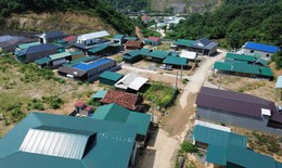 Về nơi ở mới sau lũ, người dân vẫn lo chuyện an cư