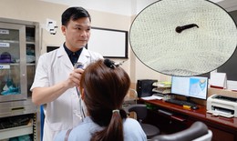 Bắt đỉa sống trong thanh quản người phụ nữ có thói quen uống nước ở suối