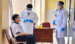 Cùng mang vi khuẩn não mô cầu, sao có người chỉ viêm họng, có người tử vong?