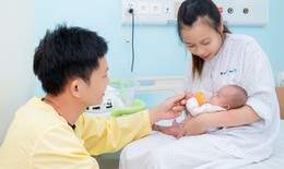 Hành trình yêu thương của nhiều bệnh viện cùng giữ sự sống cho bé sinh cực non