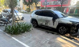 Xác minh vụ ô tô bị đốt, phá trên đường Hà Nội ở Huế