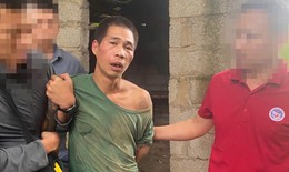 Bắt đối tượng truy nã, luôn đem súng theo người