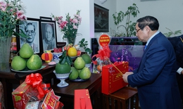 Thủ tướng dâng hương các cố lãnh đạo Đảng, Nhà nước và thăm, chúc Tết nguyên lãnh đạo Đảng, Nhà nước