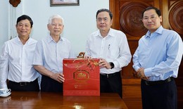 Chủ tịch Quốc hội thăm, chúc Tết các đồng chí nguyên lãnh đạo Đảng, Nhà nước