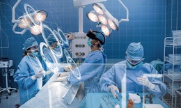 Phát triển y tế toàn diện, bảo đảm mọi người dân được chăm sóc sức khỏe