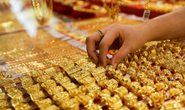 Chốt giá vàng hôm nay ngày 17/2 tiếp đà giảm cực mạnh