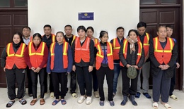 Triệt xóa sới bạc 'di động' trên sông Hồng, bắt 14 đối tượng