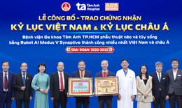 Bệnh viện Đa khoa Tâm Anh TP HCM nhận kỷ lục châu Á về phẫu thuật u não, đột quỵ bằng Robot AI