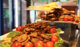 TPHCM: Một trung tâm hội nghị, tiệc cưới bị phát hiện vi phạm an toàn thực phẩm