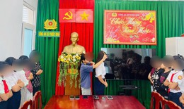 Nữ sinh xô xát do mâu thuẫn trên mạng xã hội, công an tổ chức 'chải tóc' làm hòa