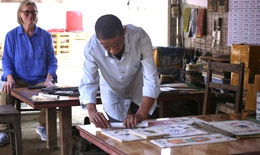 Khám phá tranh dân gian làng Sình xứ Huế