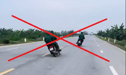 Bất ngờ hàng loạt lỗi vi phạm của 2 thanh niên tham gia giao thông
