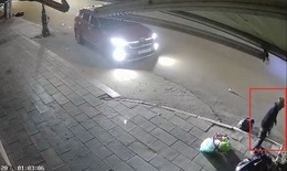 Đã xác minh được danh tính tài xế ô tô lao lên vỉa hè, tông gãy chân người phụ nữ rồi bỏ chạy