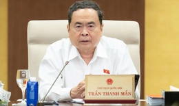 Chủ tịch Quốc hội: Trẻ bị bỏ rơi, con lao động ở nước ngoài vẫn phải được khai sinh ngay