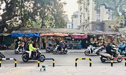 ‘Giải cứu’ vỉa hè, trả lại không gian an toàn trước cổng trường học