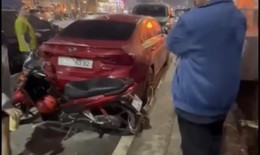 Thông tin mới nhất vụ khóa xe máy vào ô tô vì đỗ trước cửa hàng mình thuê