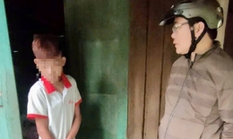 Hết Tết, thầy cô vùng cao lại vào bản 'gõ cửa' từng nhà đưa học sinh trở lại lớp