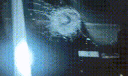 Nhiều xe vỡ kính khi đang lưu thông trên cao tốc, nghi bị ném đá