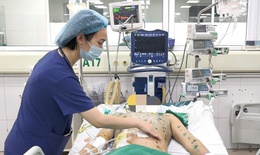 Nhiều người lớn mắc thủy đậu biến chứng nguy kịch