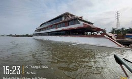 Bác tin đồn tàu du lịch mắc kẹt dưới gầm cầu Lãm Khê (Hải Phòng)