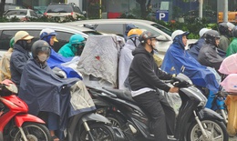 Vì sao hàng loạt tỉnh thành mưa dông kèm sấm sét sáng nay?