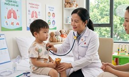Viêm phổi ở trẻ em: Phát hiện sớm và dùng thuốc đúng cách