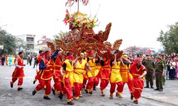 Mãn nhãn màn 'kiệu bay' tại lễ hội truyền thống Từ Lương Xâm 2026