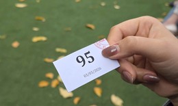 Sở GD&amp;ĐT Hà Nội yêu cầu rà soát việc xếp hàng nộp hồ sơ vào lớp 10