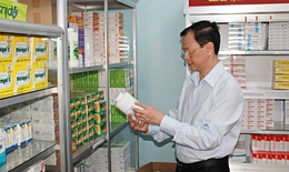 Thứ trưởng Nguyễn Tri Thức khảo sát thực tế y tế cơ sở tại Cà Mau