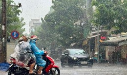 Cảnh báo mưa trái mùa ở Trung Bộ và Nam Bộ