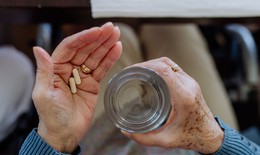 Cách bổ sung vitamin an toàn, hiệu quả cho người cao tuổi