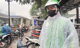 Giá xăng tăng, tài xế xe dịch vụ thêm nỗi lo mưu sinh